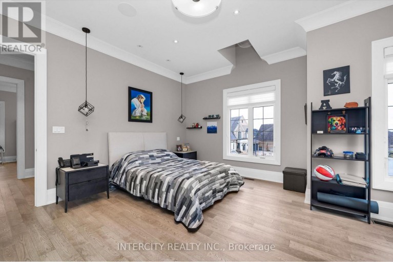 34 ROSEBUD COURT, Vaughan (Kleinburg), Ontario, L0J1C0