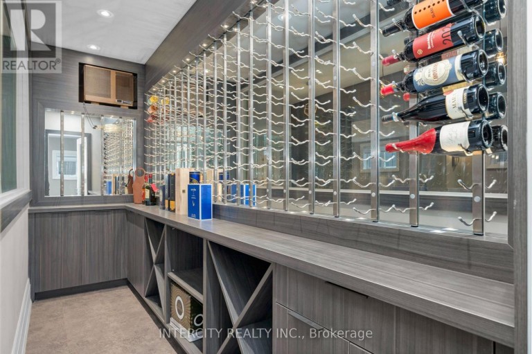34 ROSEBUD COURT, Vaughan (Kleinburg), Ontario, L0J1C0