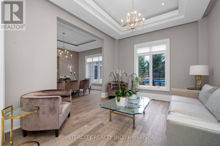 34 ROSEBUD COURT, Vaughan (Kleinburg), Ontario, L0J1C0