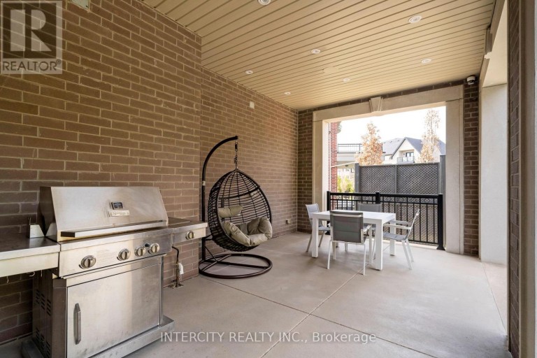 34 ROSEBUD COURT, Vaughan (Kleinburg), Ontario, L0J1C0