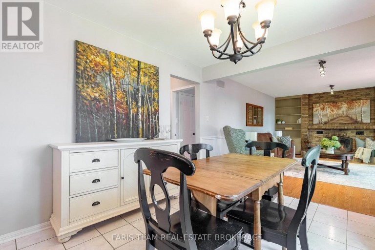 1 SUSAN PLACE, Barrie (Sunnidale), Ontario, L4N5P3