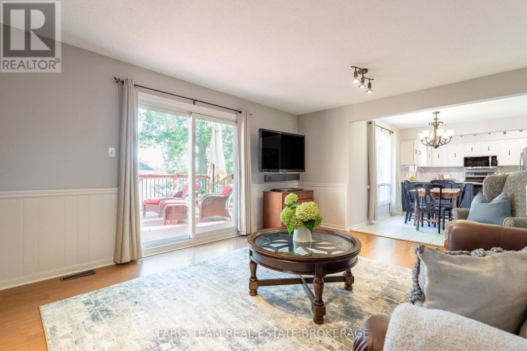 1 SUSAN PLACE, Barrie (Sunnidale), Ontario, L4N5P3