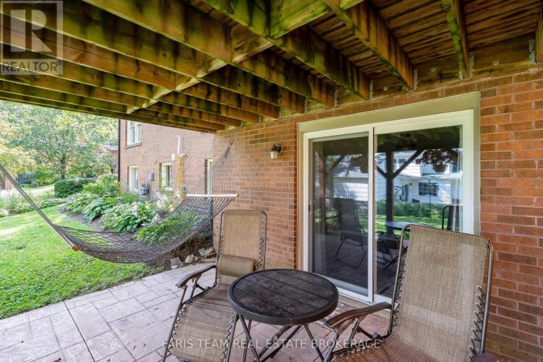 1 SUSAN PLACE, Barrie (Sunnidale), Ontario, L4N5P3