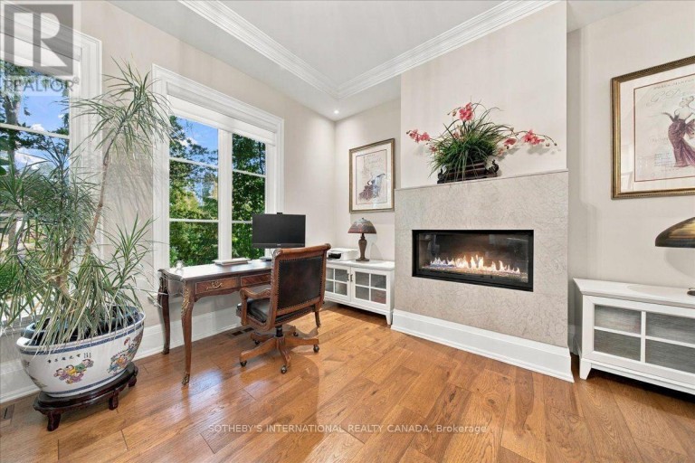 167 PINEWOOD TRAIL, Mississauga (Mineola), Ontario, L5G2L2