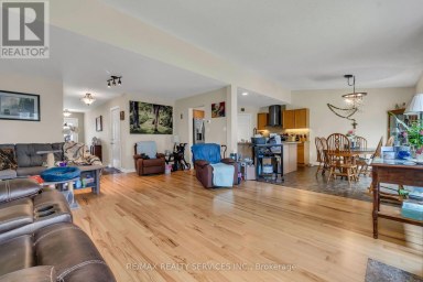 752 NORTH LEAKSDALE CIRCLE London South (South U) Ontario photo 11