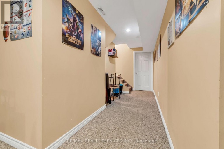 752 NORTH LEAKSDALE CIRCLE, London South (South U), Ontario, N6M1M1