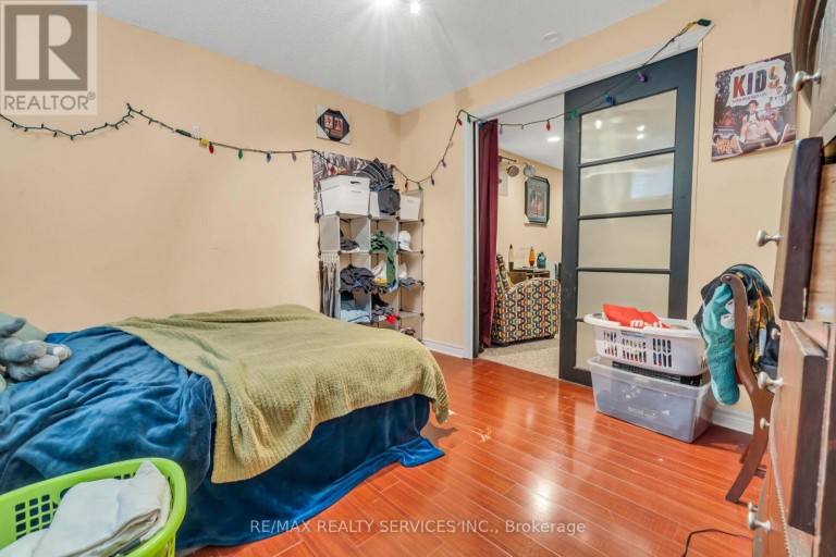 752 NORTH LEAKSDALE CIRCLE, London South (South U), Ontario, N6M1M1