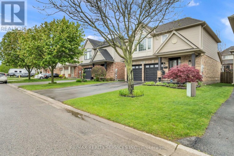 752 NORTH LEAKSDALE CIRCLE, London South (South U), Ontario, N6M1M1
