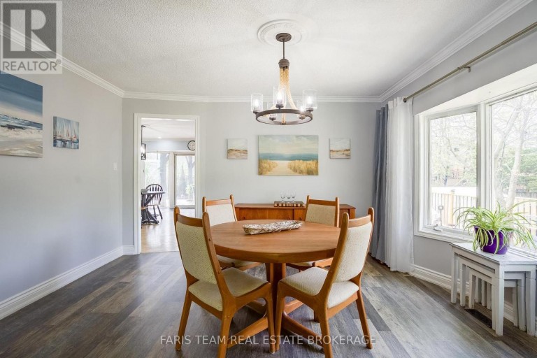 135 FOREST GLEN DRIVE, Gravenhurst (Muskoka (S)), Ontario, P1P1A1