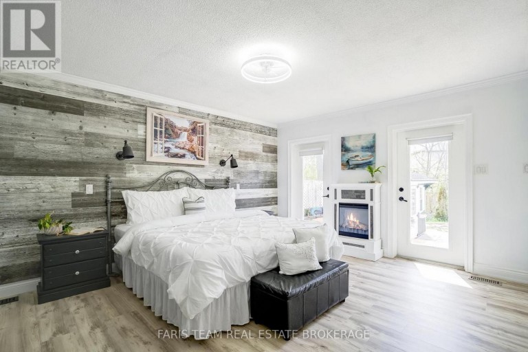 135 FOREST GLEN DRIVE, Gravenhurst (Muskoka (S)), Ontario, P1P1A1