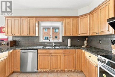 11 HURON LANE Belleville (Belleville Ward) Ontario photo 11