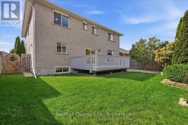 11 HURON LANE Belleville (Belleville Ward) Ontario photo 42