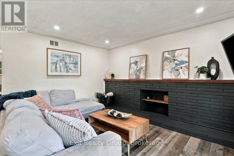 129 HARCOURT ROAD, Quinte West (Murray Ward), Ontario, K8V0M6