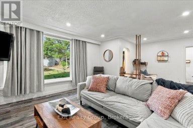 129 HARCOURT ROAD Quinte West (Murray Ward) Ontario photo 13