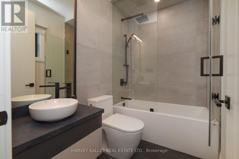 110 MONA DRIVE, Toronto (Lawrence Park South), Ontario, M5N2R4