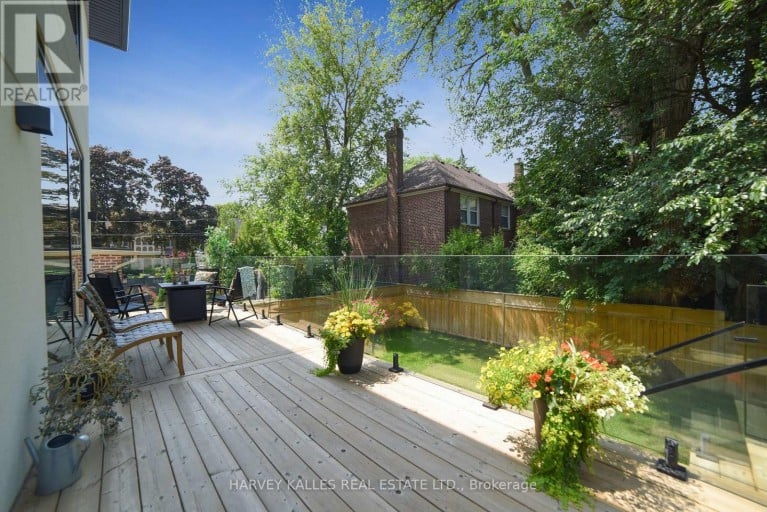 110 MONA DRIVE, Toronto (Lawrence Park South), Ontario, M5N2R4