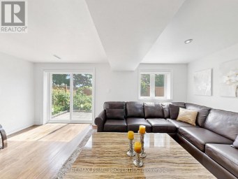 19 POST HORN GROVE Toronto (Agincourt North) Ontario photo 31