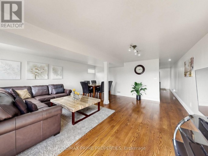 19 POST HORN GROVE, Toronto (Agincourt North), Ontario, M1S3N3