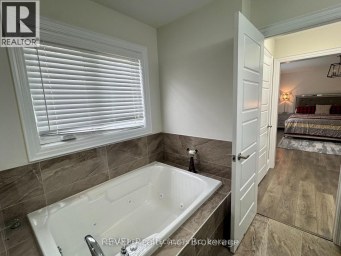 8619 CHICKORY TRAIL Niagara Falls (Brown) Ontario photo 24