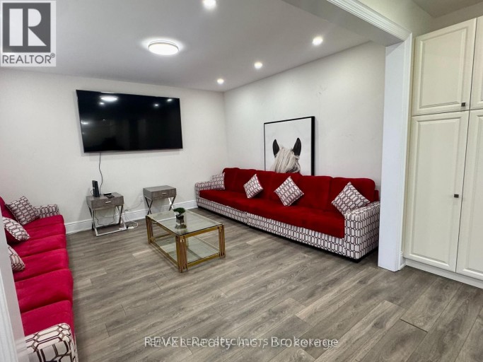 8619 CHICKORY TRAIL, Niagara Falls (Brown), Ontario, L2H3S5