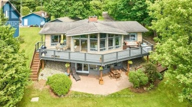 156 ACTON ROAD Uxbridge Ontario photo 2