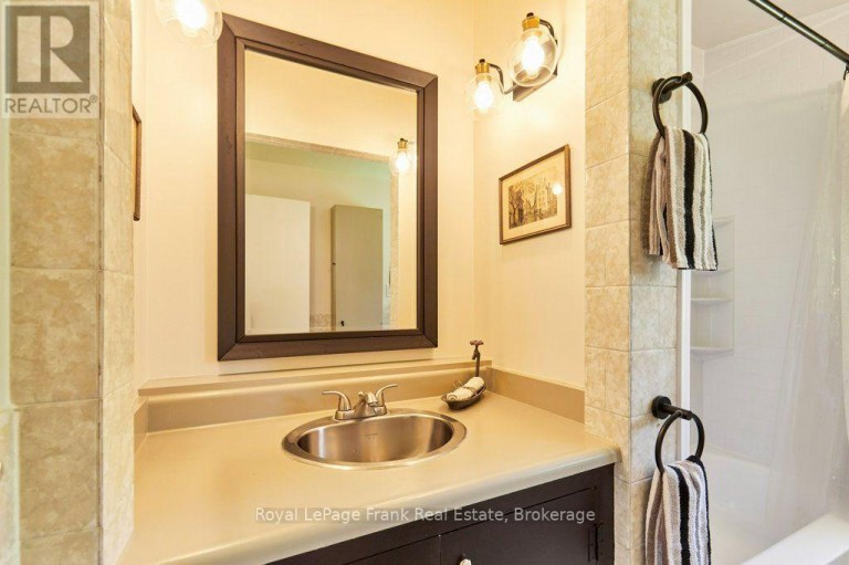 156 ACTON ROAD, Uxbridge, Ontario, L0C1H0