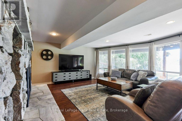 156 ACTON ROAD, Uxbridge, Ontario, L0C1H0