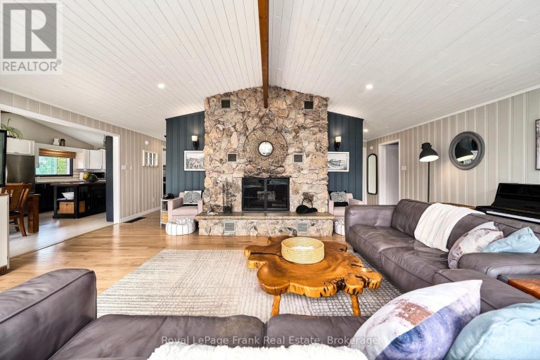 156 ACTON ROAD, Uxbridge, Ontario, L0C1H0