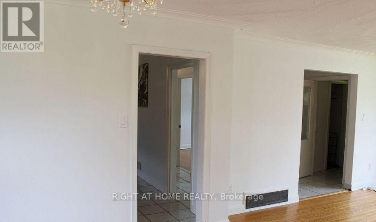 35 WARNICA AVENUE, Toronto (Islington-City Centre West), Ontario, M8Z1Z5