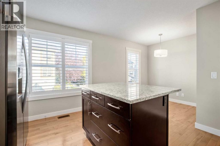 1014 Mckenzie Towne Villas SE, Calgary, Alberta, T2Z1E4
