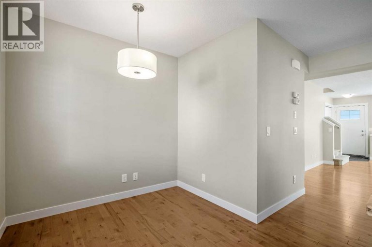1014 Mckenzie Towne Villas SE, Calgary, Alberta, T2Z1E4