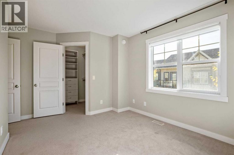 1014 Mckenzie Towne Villas SE, Calgary, Alberta, T2Z1E4