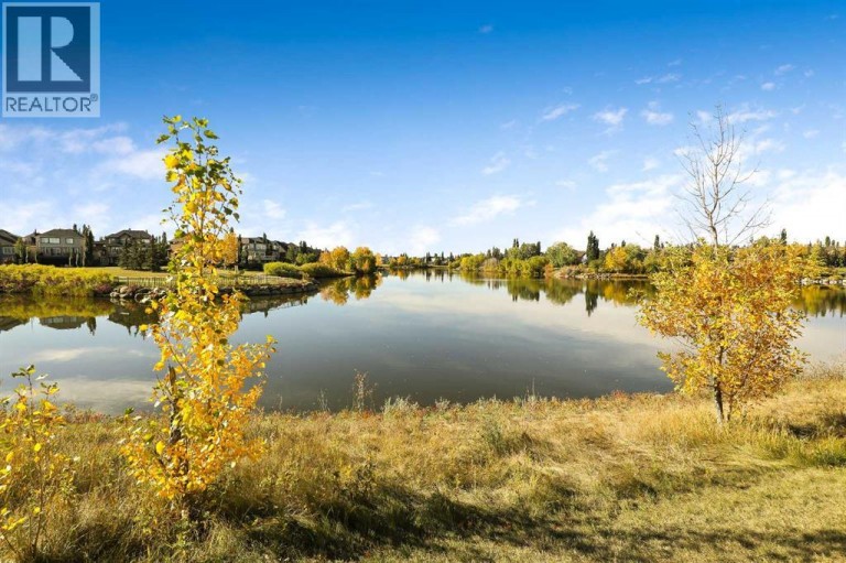 1014 Mckenzie Towne Villas SE, Calgary, Alberta, T2Z1E4