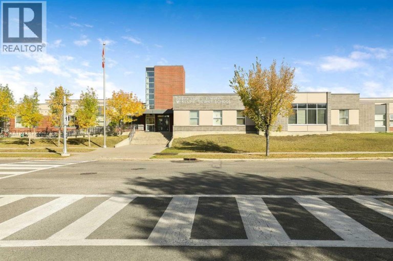 1014 Mckenzie Towne Villas SE, Calgary, Alberta, T2Z1E4