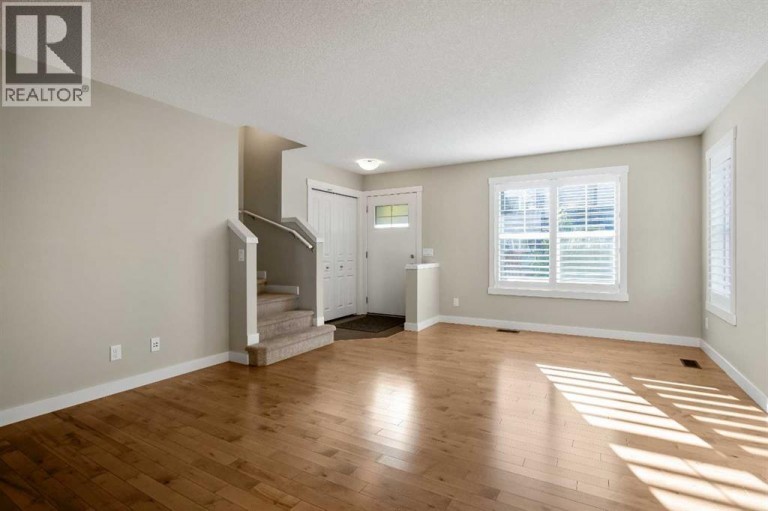 1014 Mckenzie Towne Villas SE, Calgary, Alberta, T2Z1E4