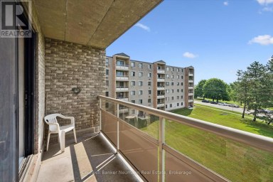 405 - 93 WESTWOOD ROAD Guelph (Willow West/Sugarbush/West Acres) Ontario photo 32