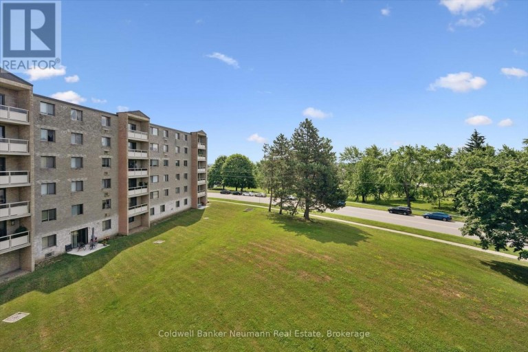 405 - 93 WESTWOOD ROAD, Guelph (Willow West/Sugarbush/West Acres), Ontario, N1H7J7