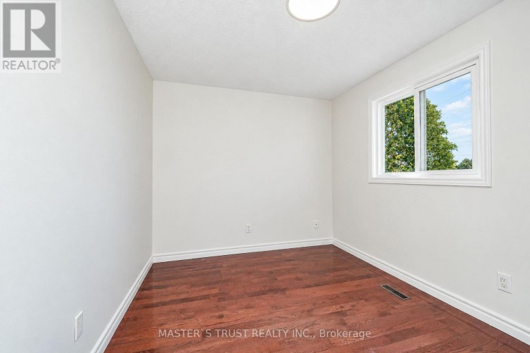 3 LONGBOW SQUARE, Toronto (Steeles), Ontario, M1W2W6
