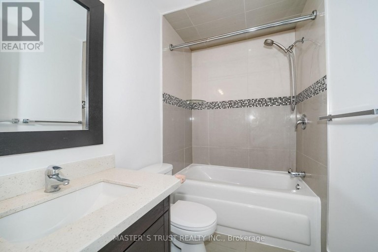 3 LONGBOW SQUARE, Toronto (Steeles), Ontario, M1W2W6