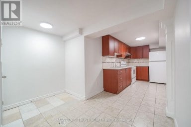 3 LONGBOW SQUARE Toronto (Steeles) Ontario photo 18