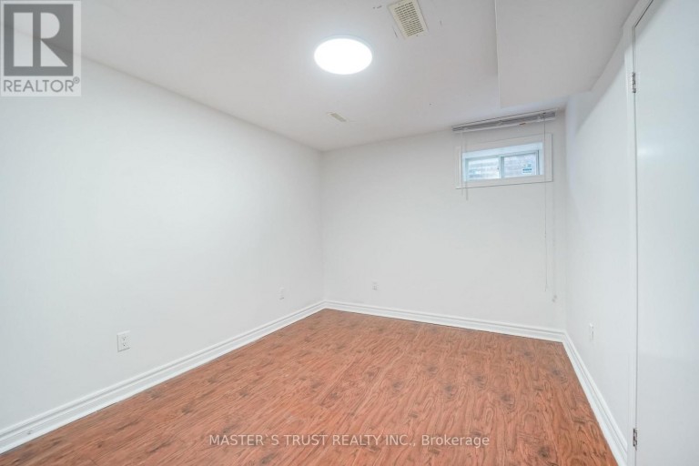 3 LONGBOW SQUARE, Toronto (Steeles), Ontario, M1W2W6