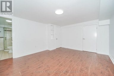 3 LONGBOW SQUARE Toronto (Steeles) Ontario photo 22