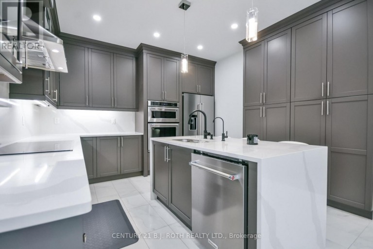 41 AUBURN COURT, Barrie (Ardagh), Ontario, L4N6G9