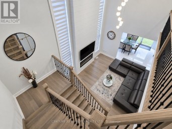 41 AUBURN COURT Barrie (Ardagh) Ontario photo 25