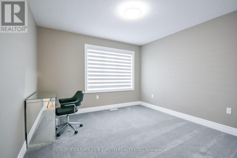 41 AUBURN COURT, Barrie (Ardagh), Ontario, L4N6G9