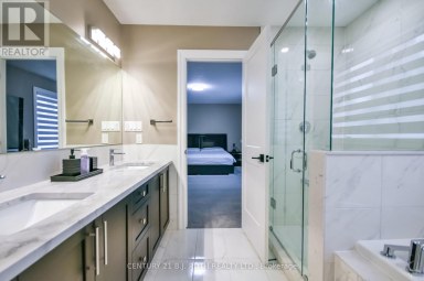 41 AUBURN COURT Barrie (Ardagh) Ontario photo 38