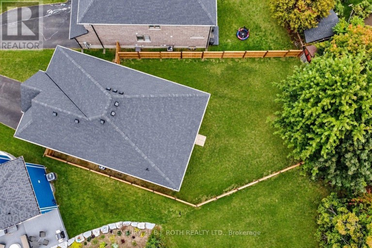 41 AUBURN COURT, Barrie (Ardagh), Ontario, L4N6G9