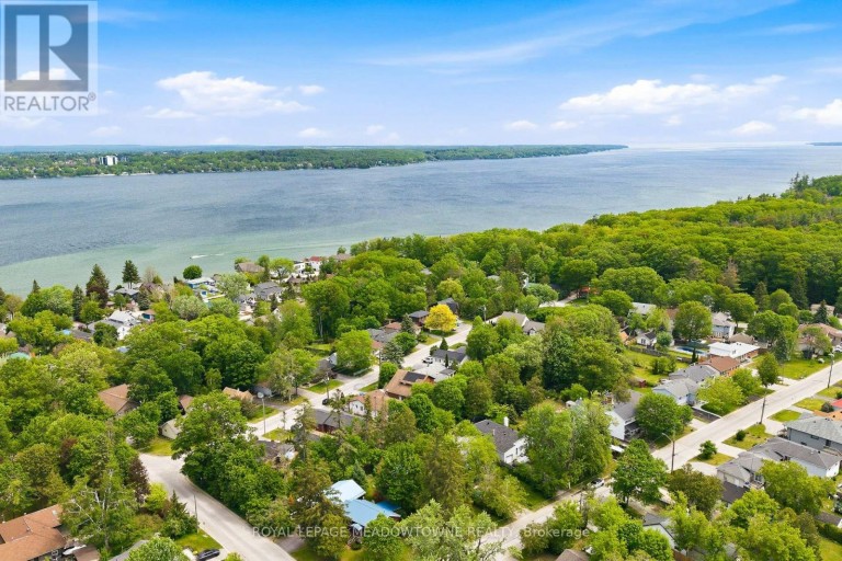209 CLIFF ROAD, Barrie (South Shore), Ontario, L4N3X5