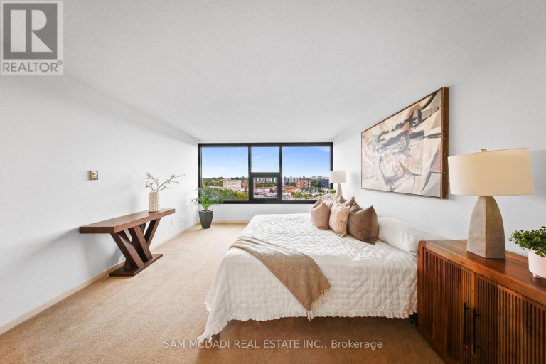 1007 - 1300 BLOOR STREET, Mississauga (Applewood), Ontario, L4Y3Z2