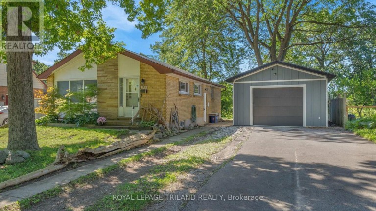 93 MANITOULIN DRIVE, London East (East O), Ontario, N5W1M5
